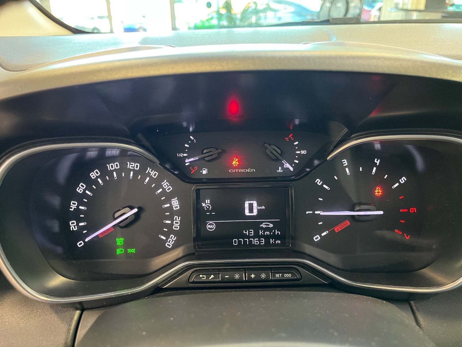 Sølv Citroën C3 Aircross fra 2020