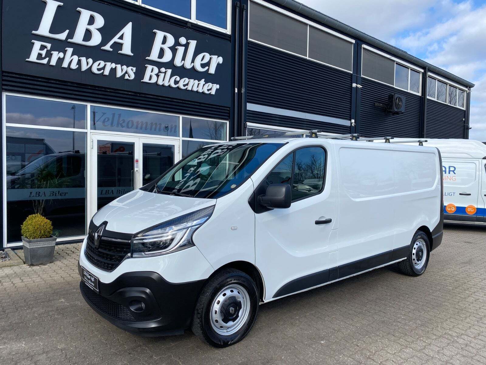 Renault Trafic T29 2,0 dCi 145 L2H1