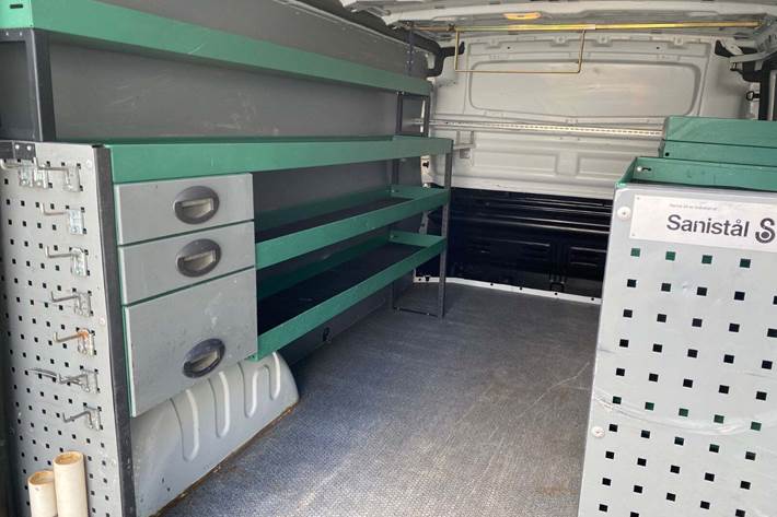 Hvid Renault Trafic T29 fra 2020