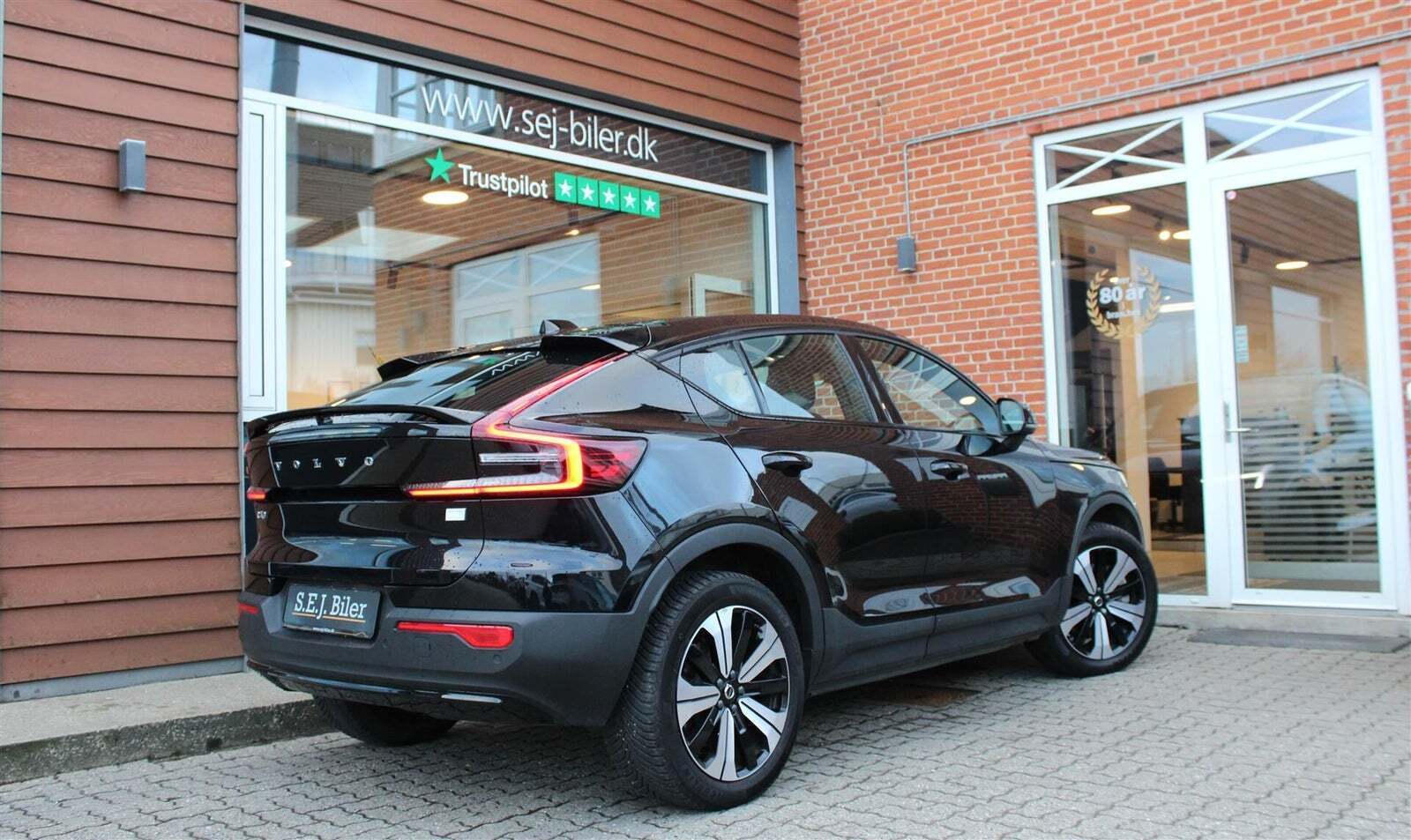 Sort Volvo C40 fra 2023