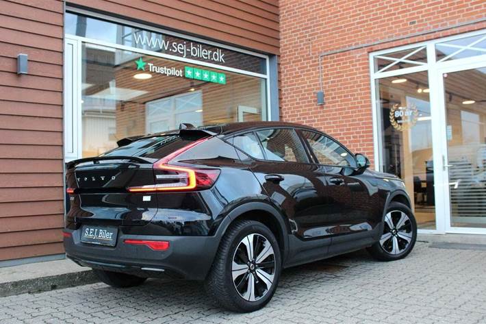 Sort Volvo C40 fra 2023