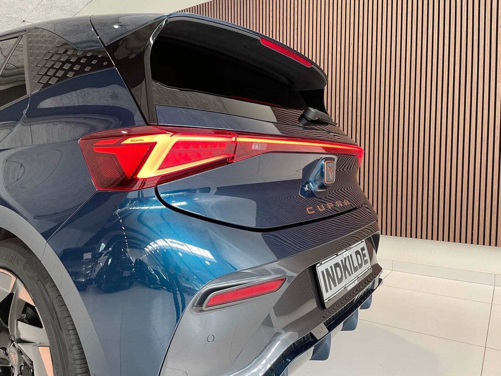 Blå Cupra Born fra 2022