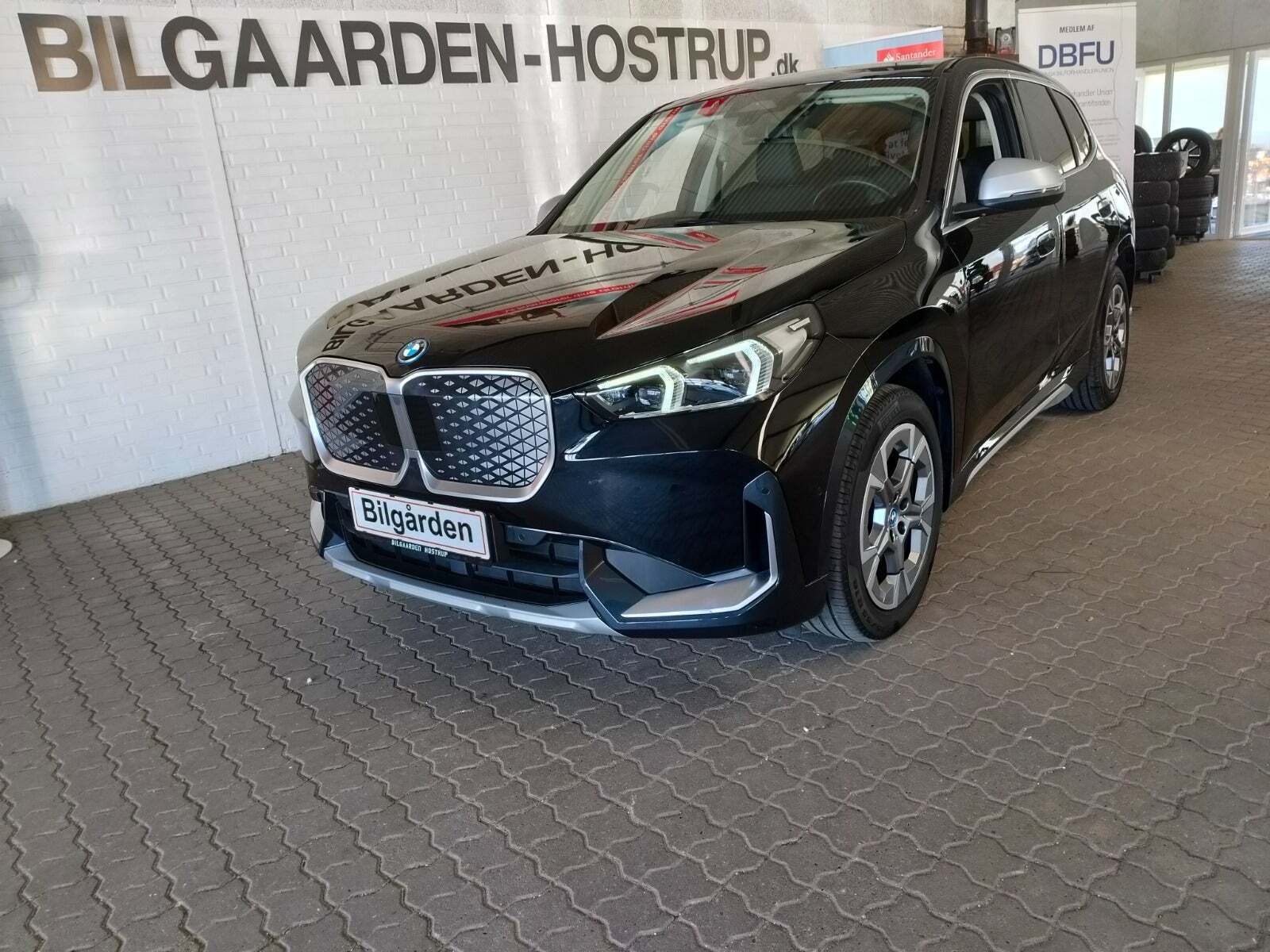 BMW iX1 xDrive30 X-Line