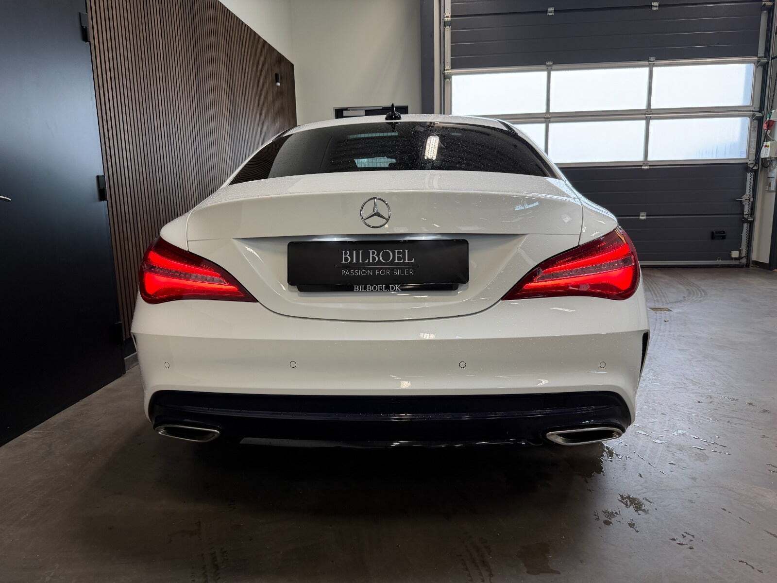 Hvid Mercedes CLA220 fra 2018