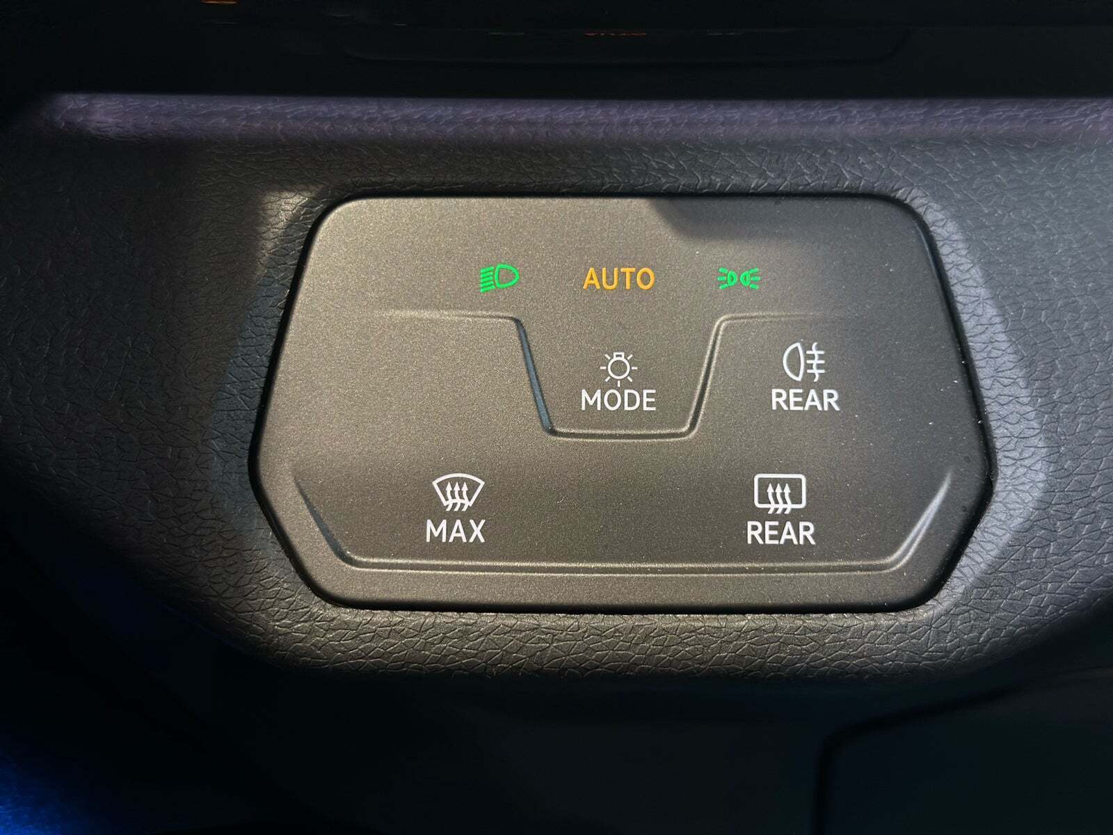 Hvid VW ID.4 fra 2021