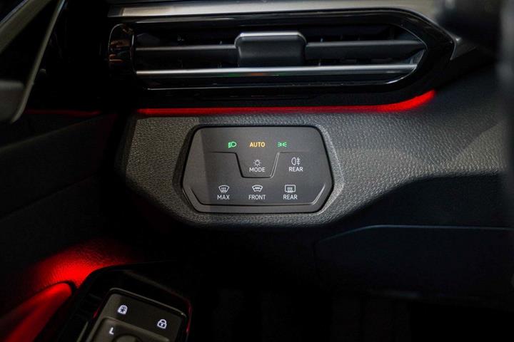 Blå VW ID.4 fra 2022