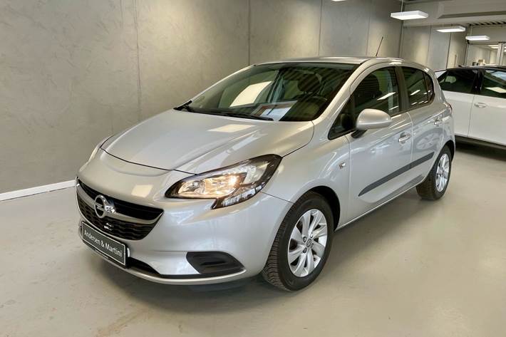 Sølv Opel Corsa fra 2018