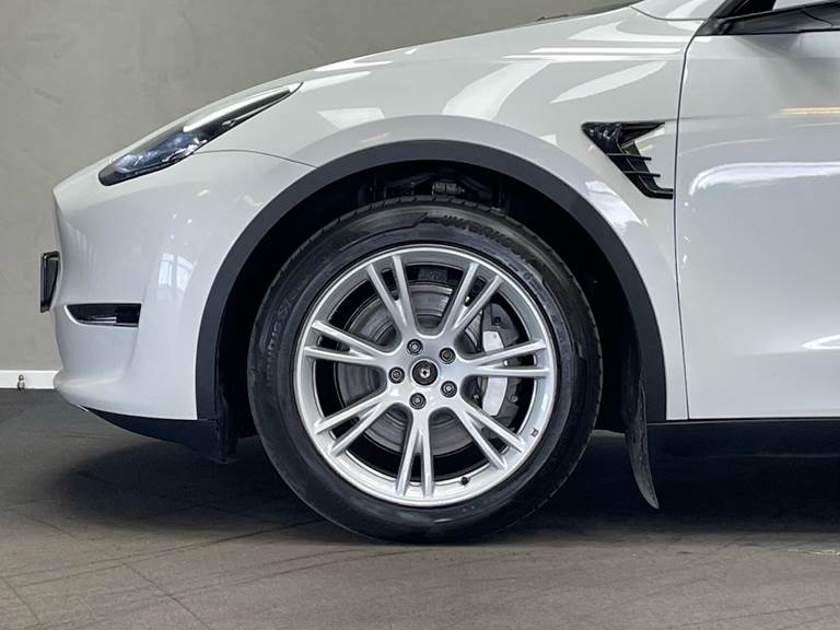 Tesla Model Y EL Long Range AWD 514HK 5d Aut.