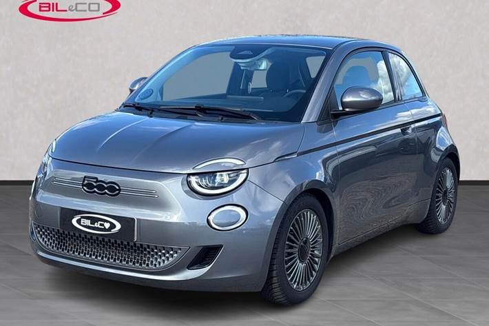 Grå Fiat 500e fra 2022