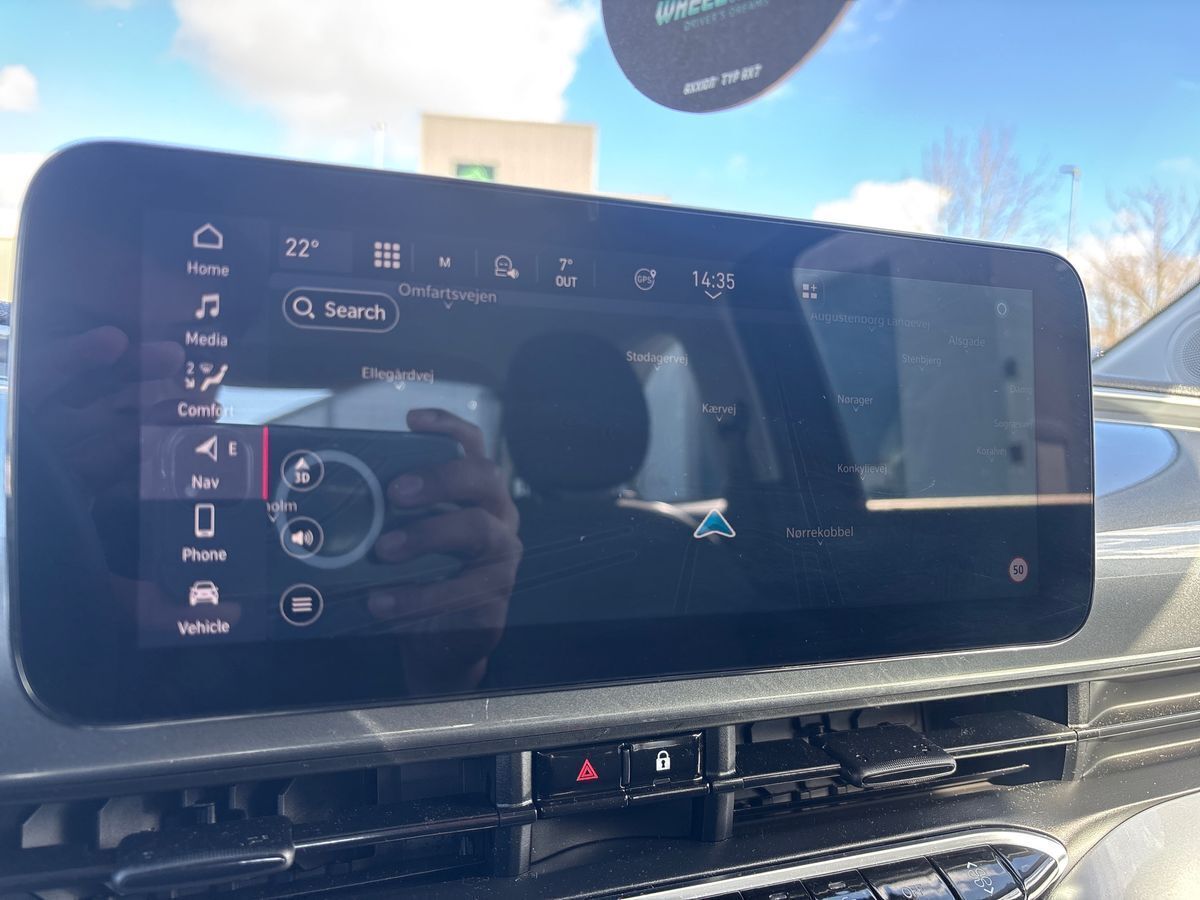 Grå Fiat 500e fra 2022