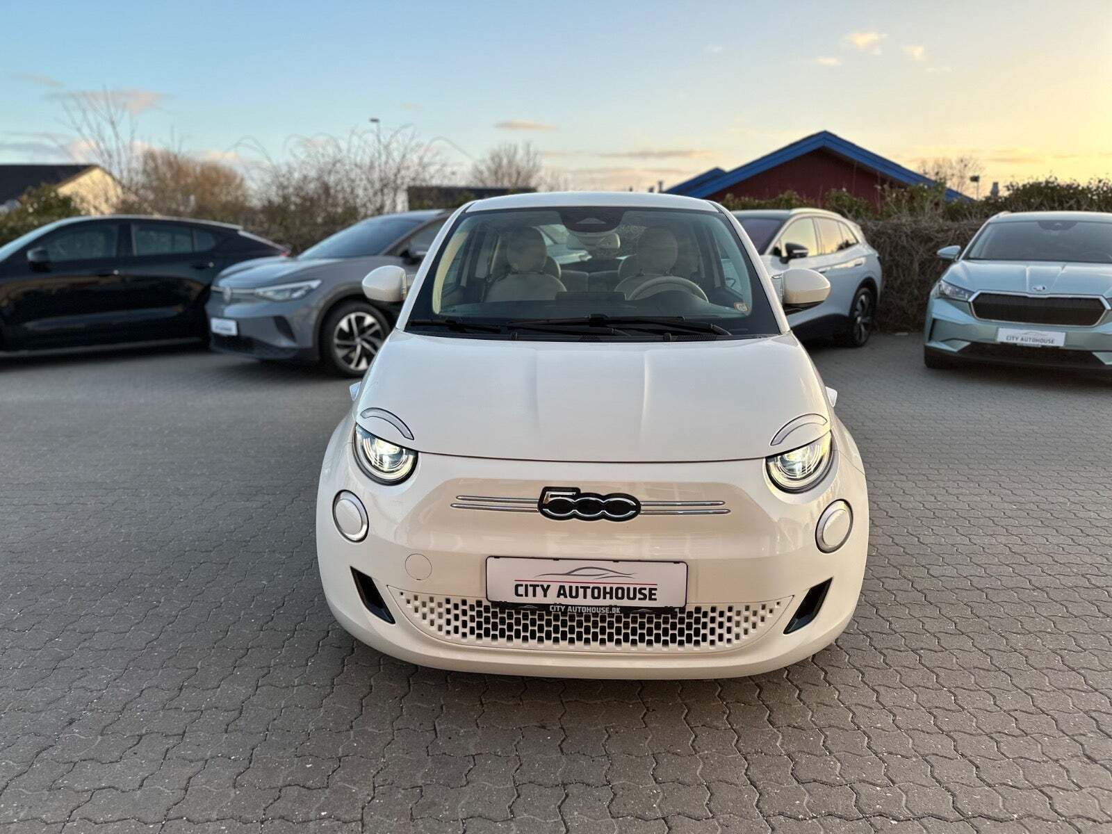 Fiat 500e 42 la Prima by Bocelli 3+1