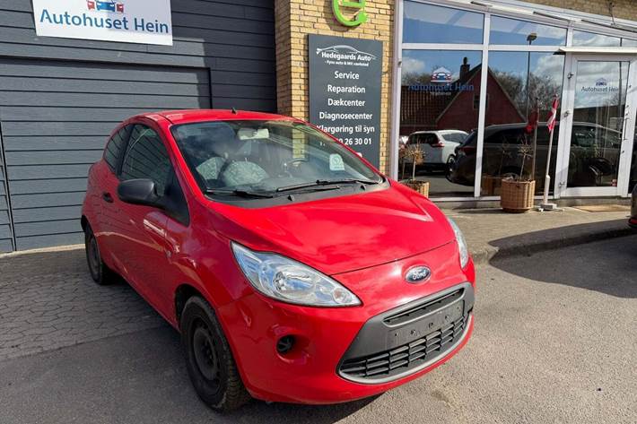 Rød Ford Ka fra 2014