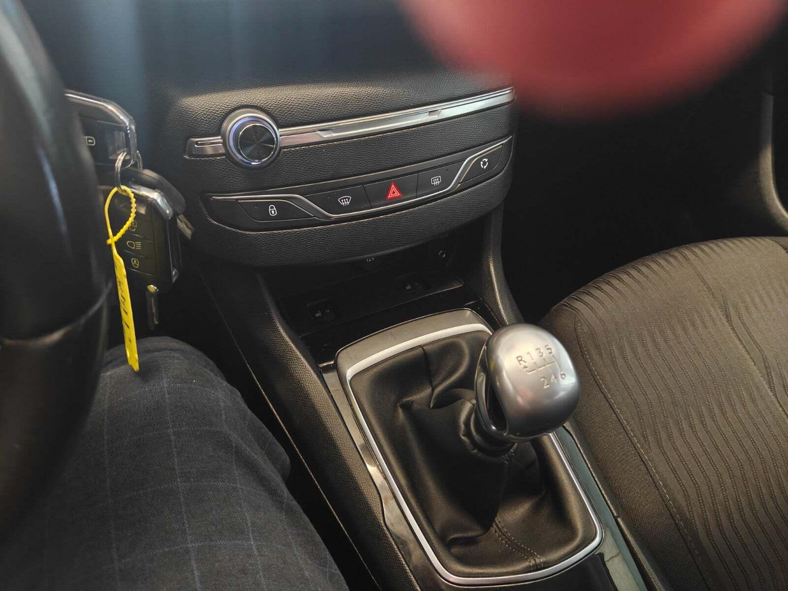 undefined Peugeot 308 fra 2015