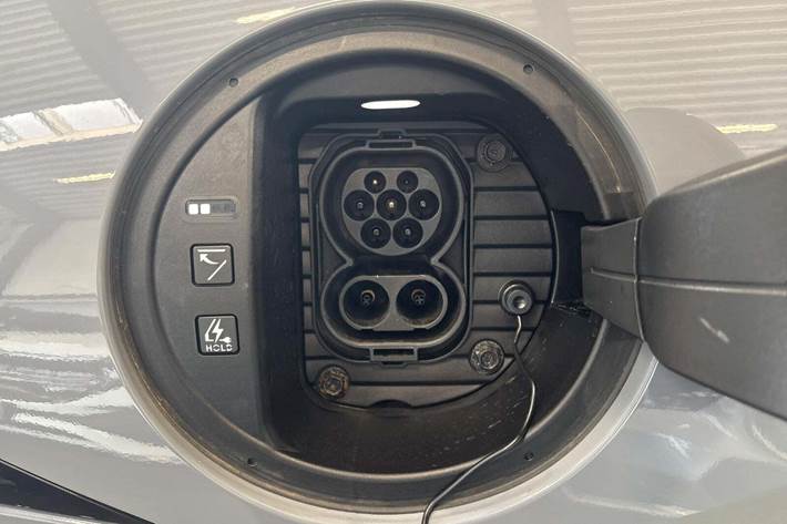 Blå Hyundai Ioniq 6 fra 2024