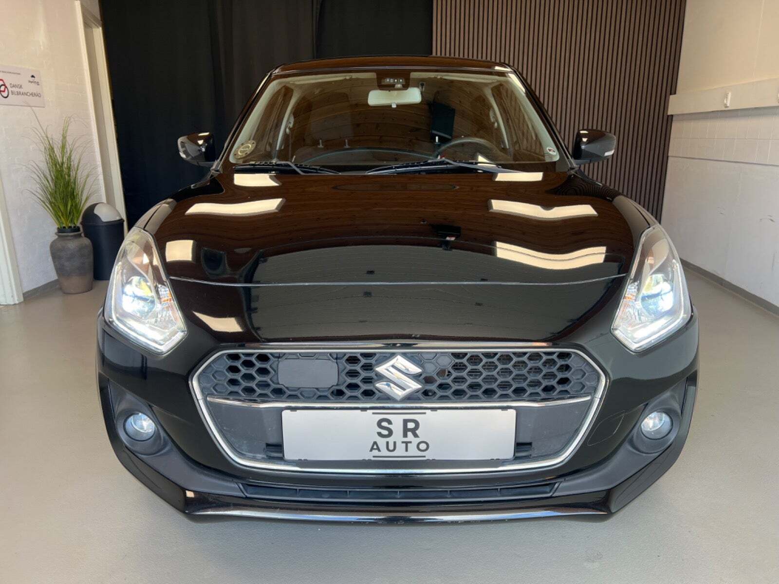 Suzuki Swift 1,2 Dualjet mHybrid Exclusive+