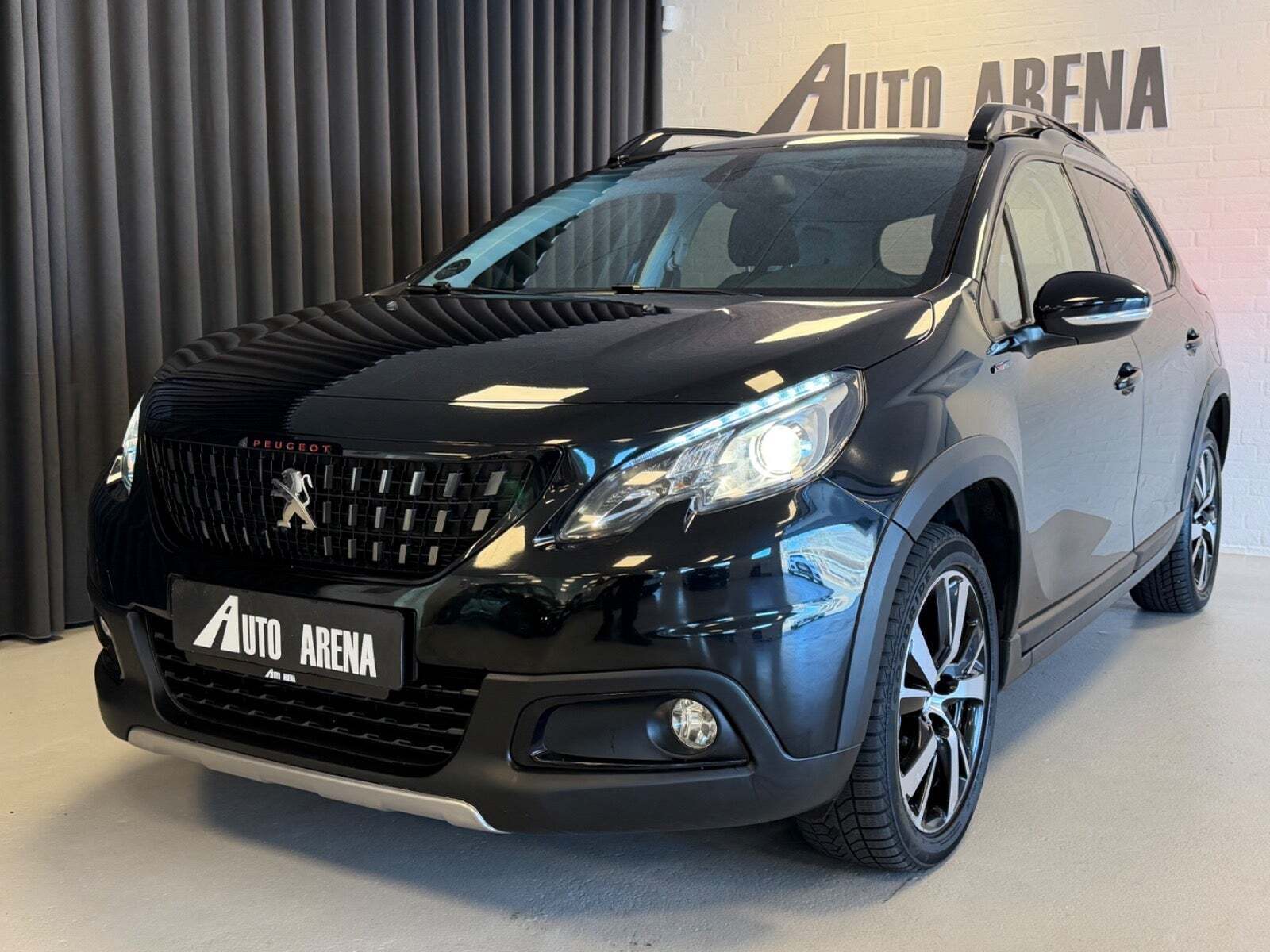 Sort Peugeot 2008 fra 2019