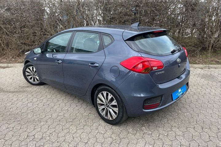Hvid Kia Ceed fra 2018