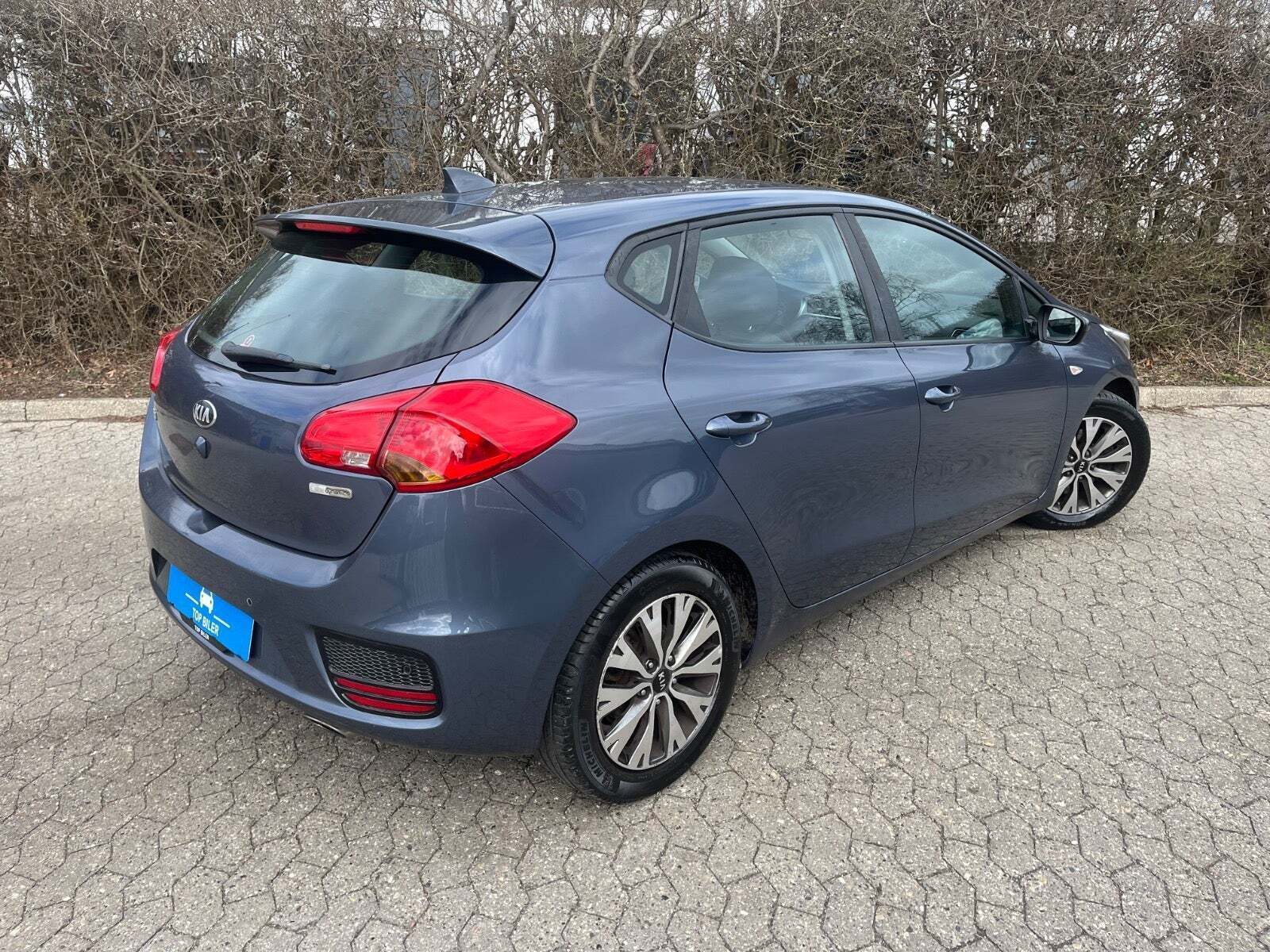 Hvid Kia Ceed fra 2018