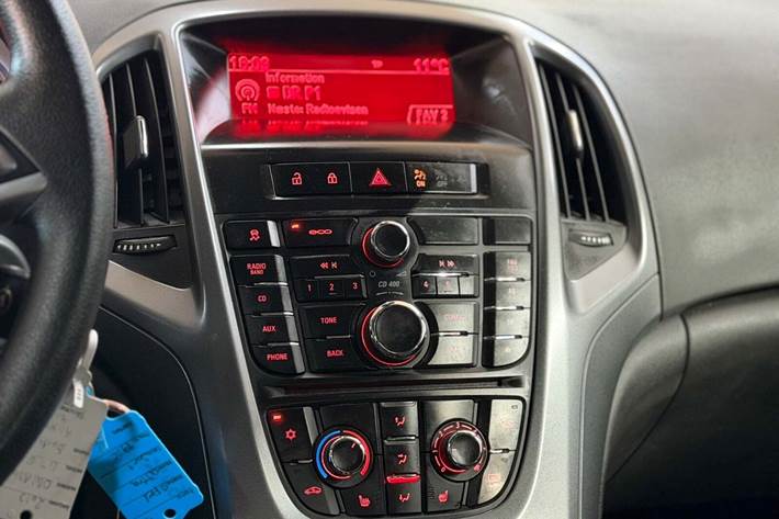 undefined Opel Astra fra 2013