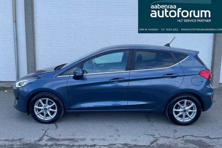 Blå Ford Fiesta fra 2020
