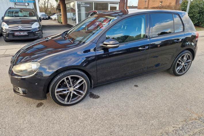 Sort VW Golf VI fra 2011