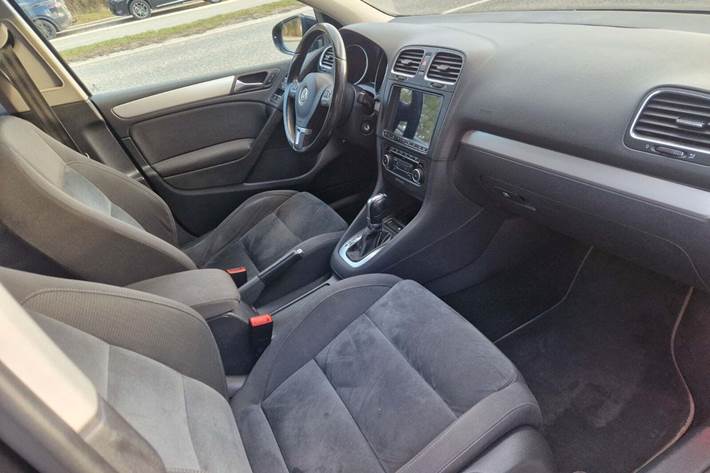 Sort VW Golf VI fra 2011