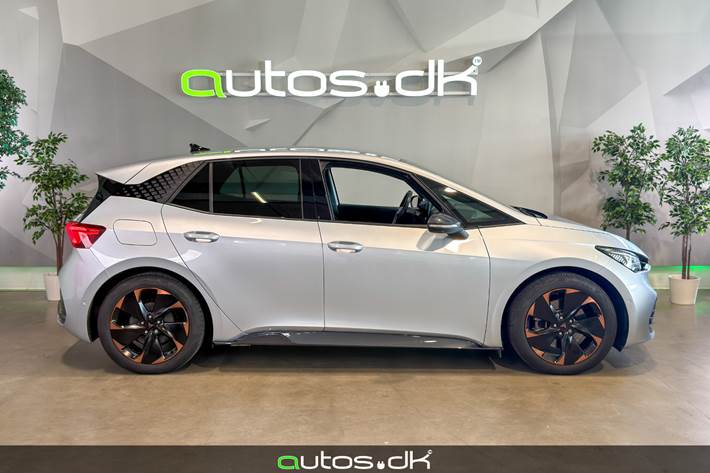 Sølv Cupra Born fra 2023