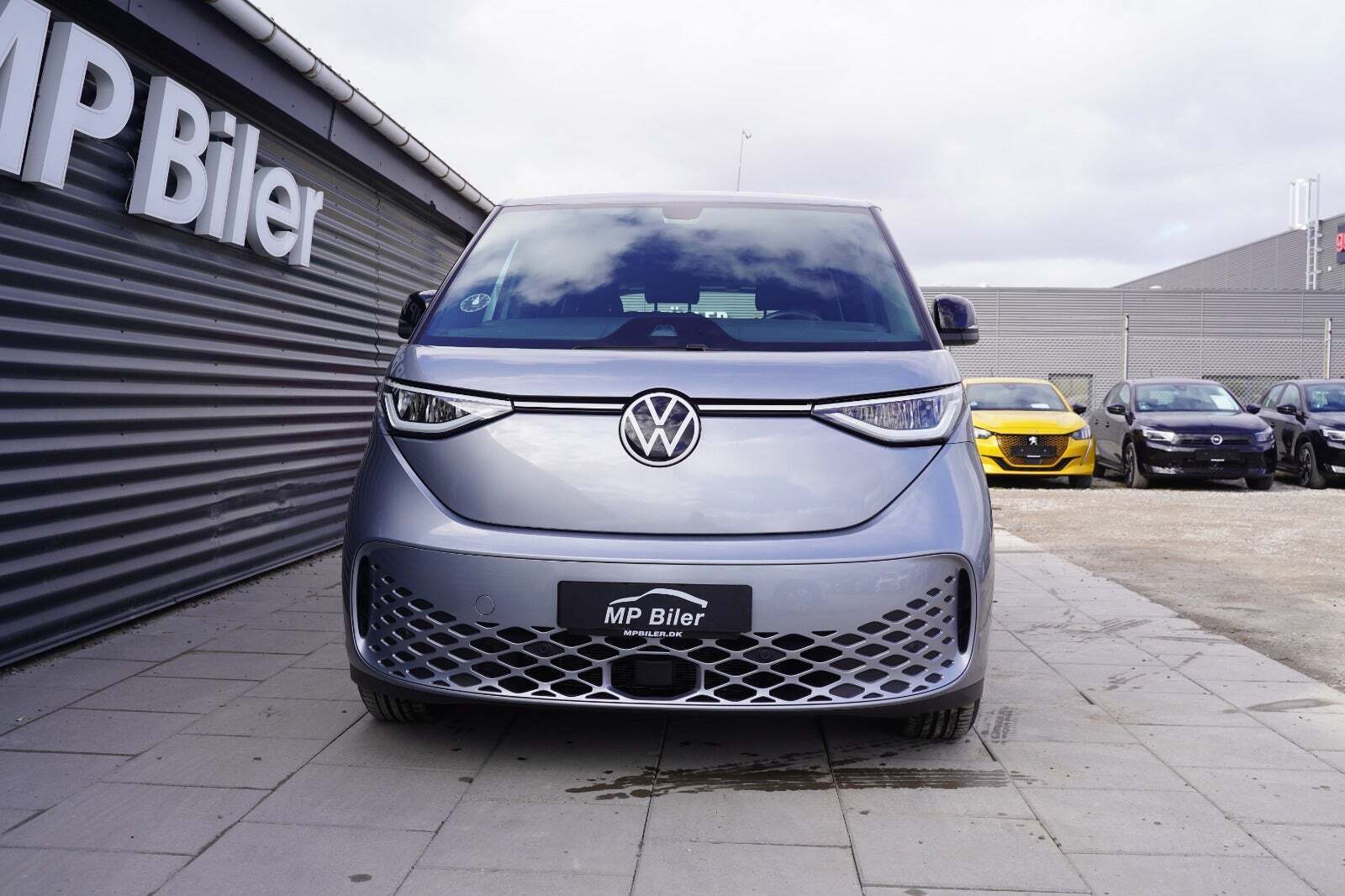 VW ID.Buzz 77 Pro Van