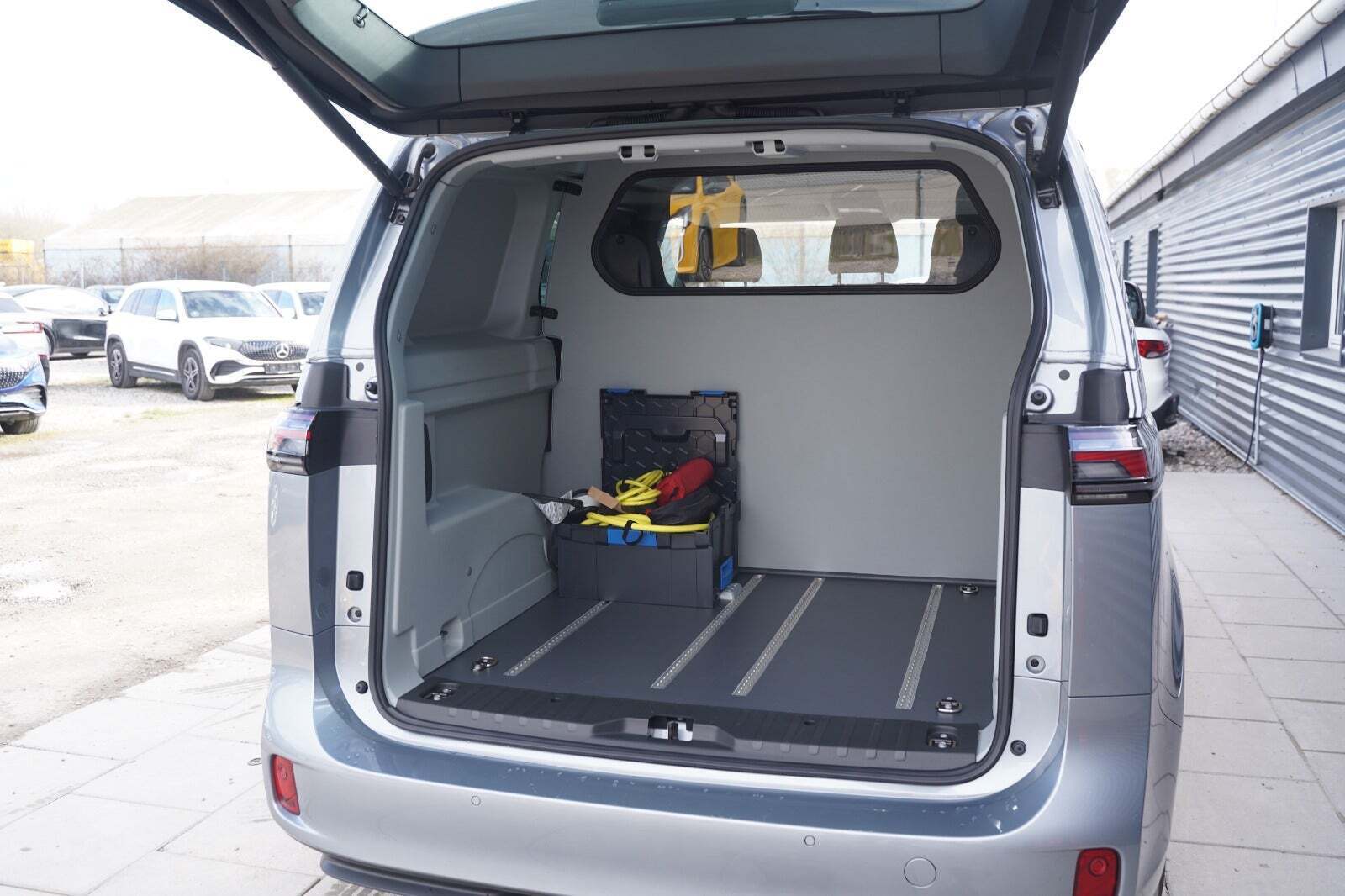 Sølv VW ID.Buzz fra 2024