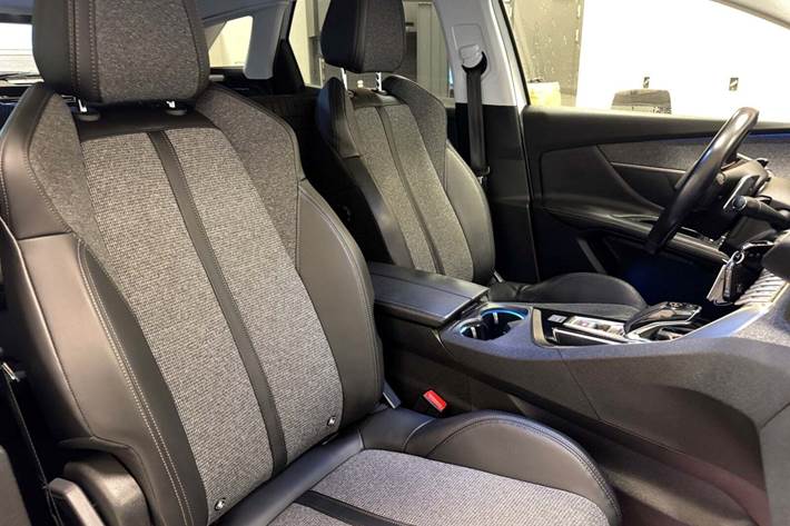 Hvid Peugeot 3008 fra 2018