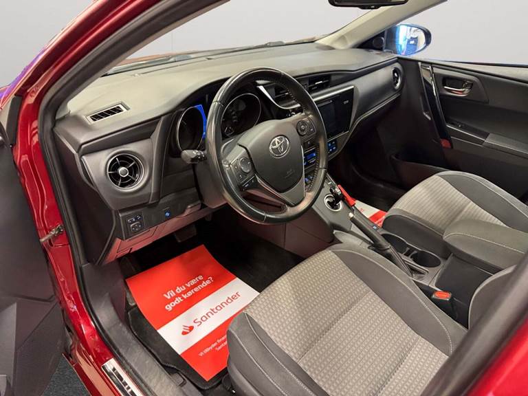 Toyota Auris 1,8 Hybrid H2 Comfort Touring Sports CVT