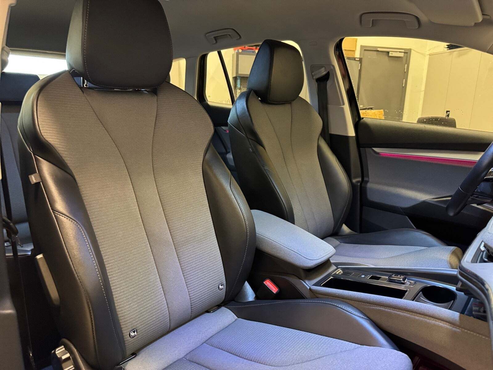 Sort Skoda Enyaq fra 2022