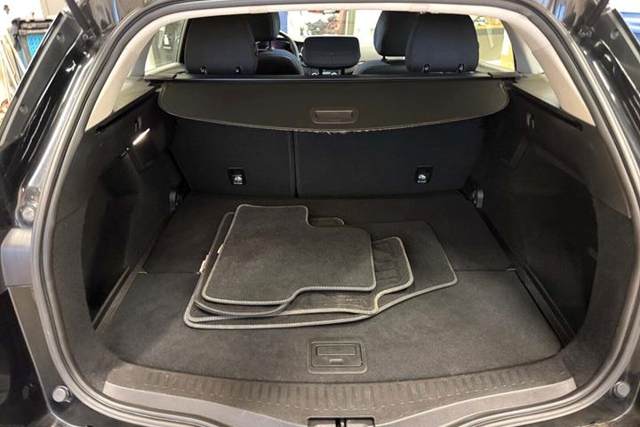 Sort Renault Megane IV fra 2018