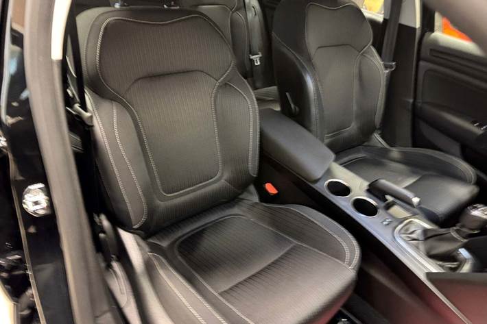 Sort Renault Megane IV fra 2018