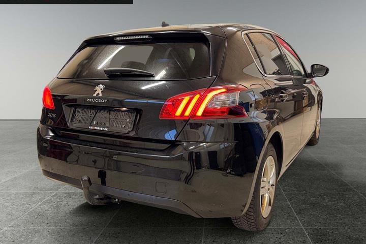 Sort Peugeot 308 fra 2019