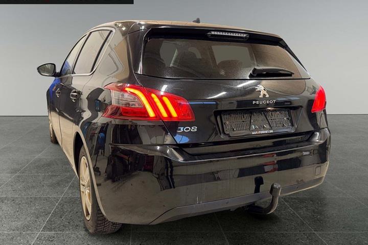 Sort Peugeot 308 fra 2019