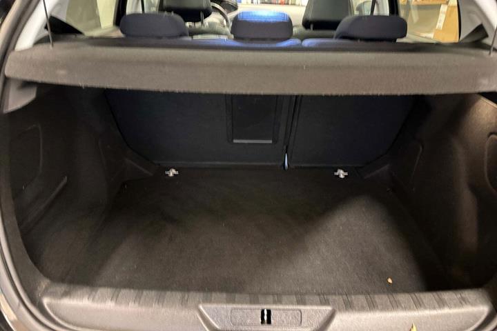 Sort Peugeot 308 fra 2019