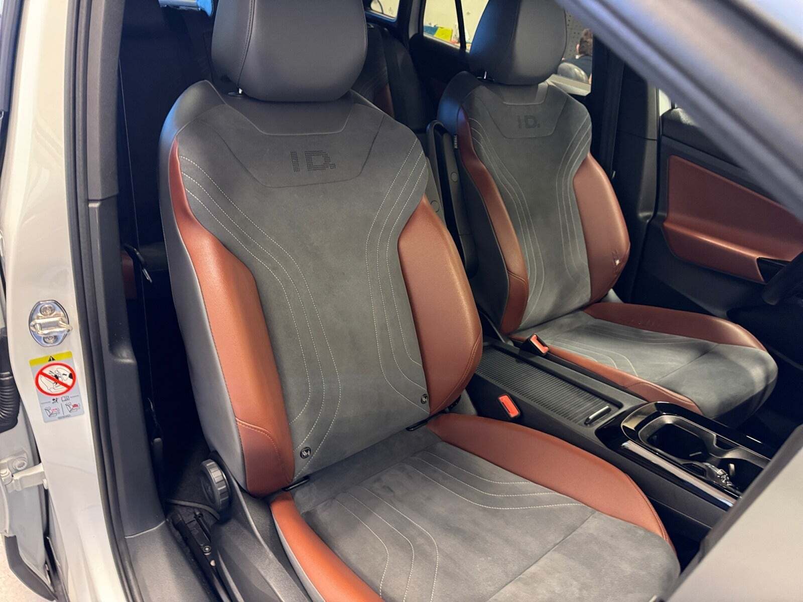 Hvid VW ID.4 fra 2021