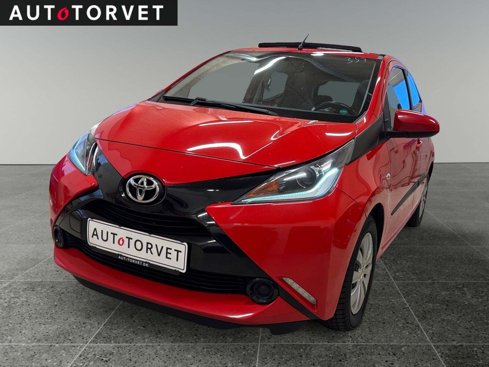 Toyota Aygo 1,0 VVT-i x-wave Sky