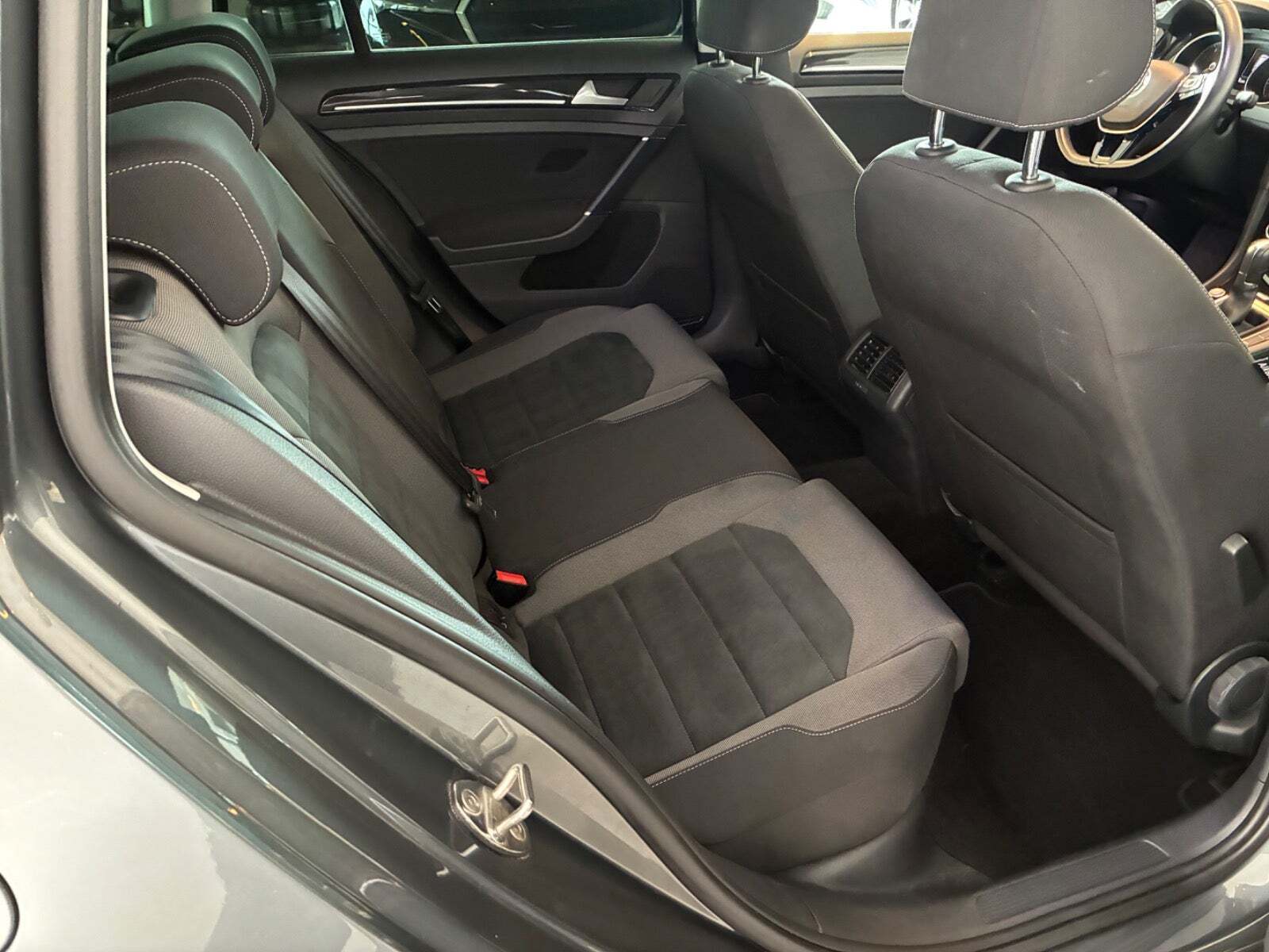 VW Golf VII 1,5 TSi 150 Highline Variant DSG