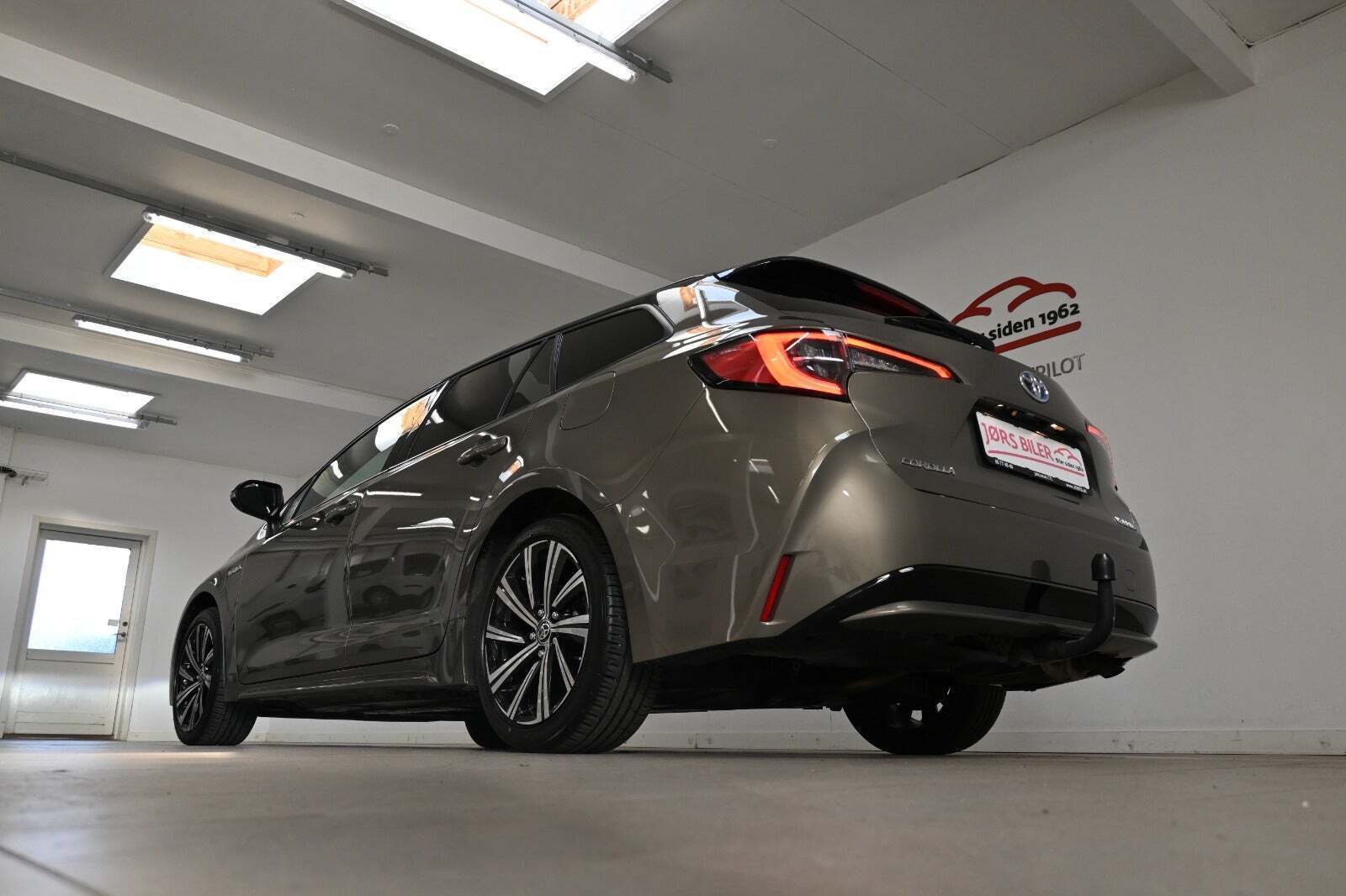 Toyota Corolla 1,8 Hybrid Active Premium Touring Sports MDS