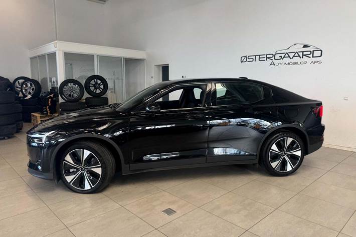 Sort Polestar 2 fra 2023