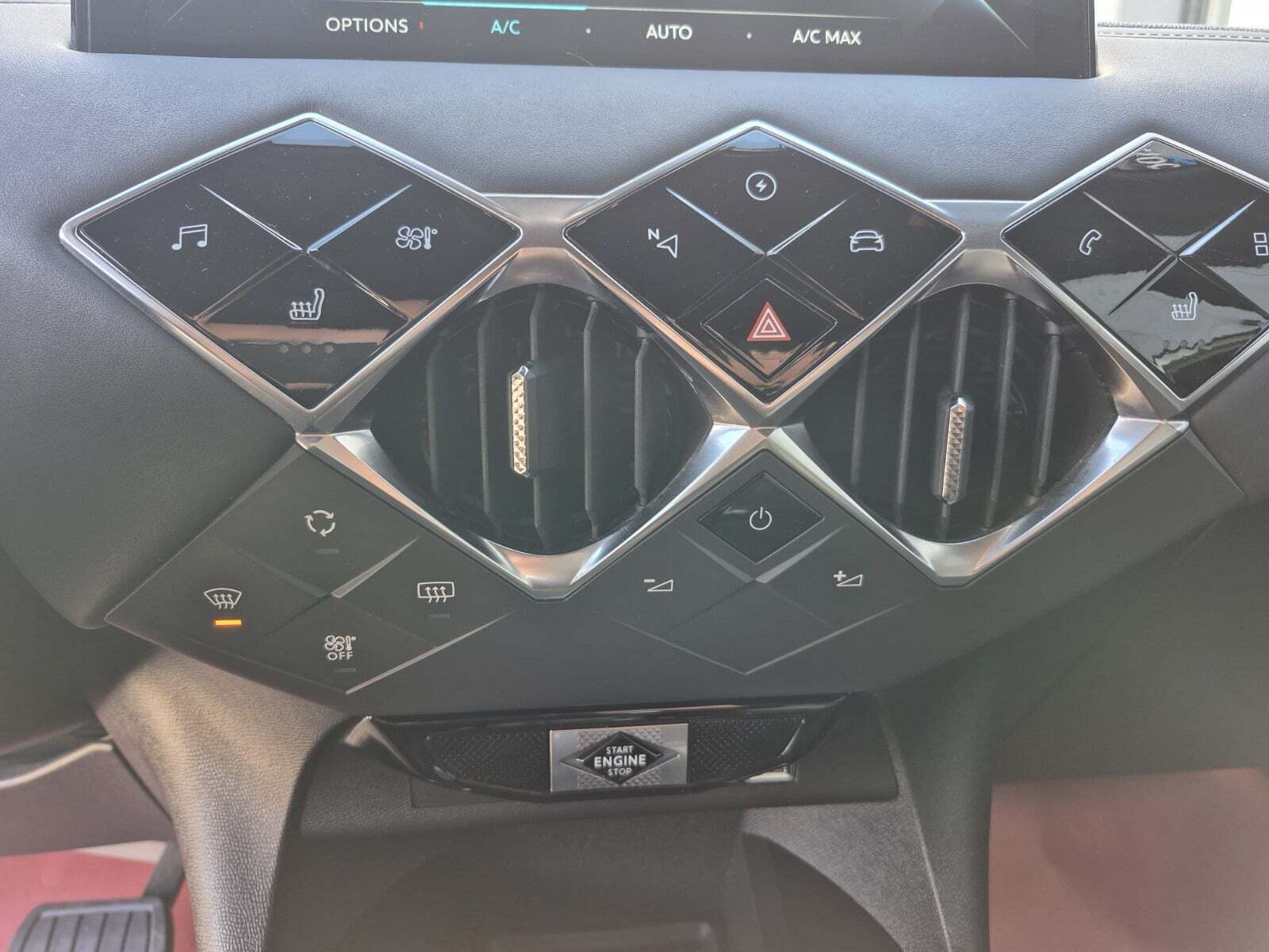 Hvid DS DS 3 CrossBack fra 2022