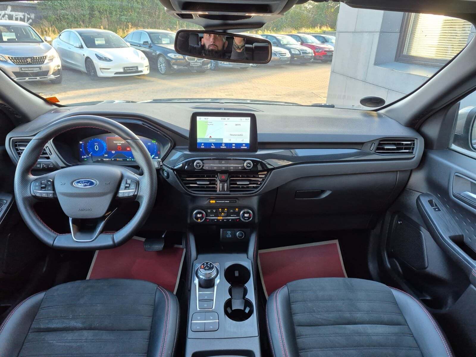 Ford Kuga 2,5 PHEV ST-Line X CVT