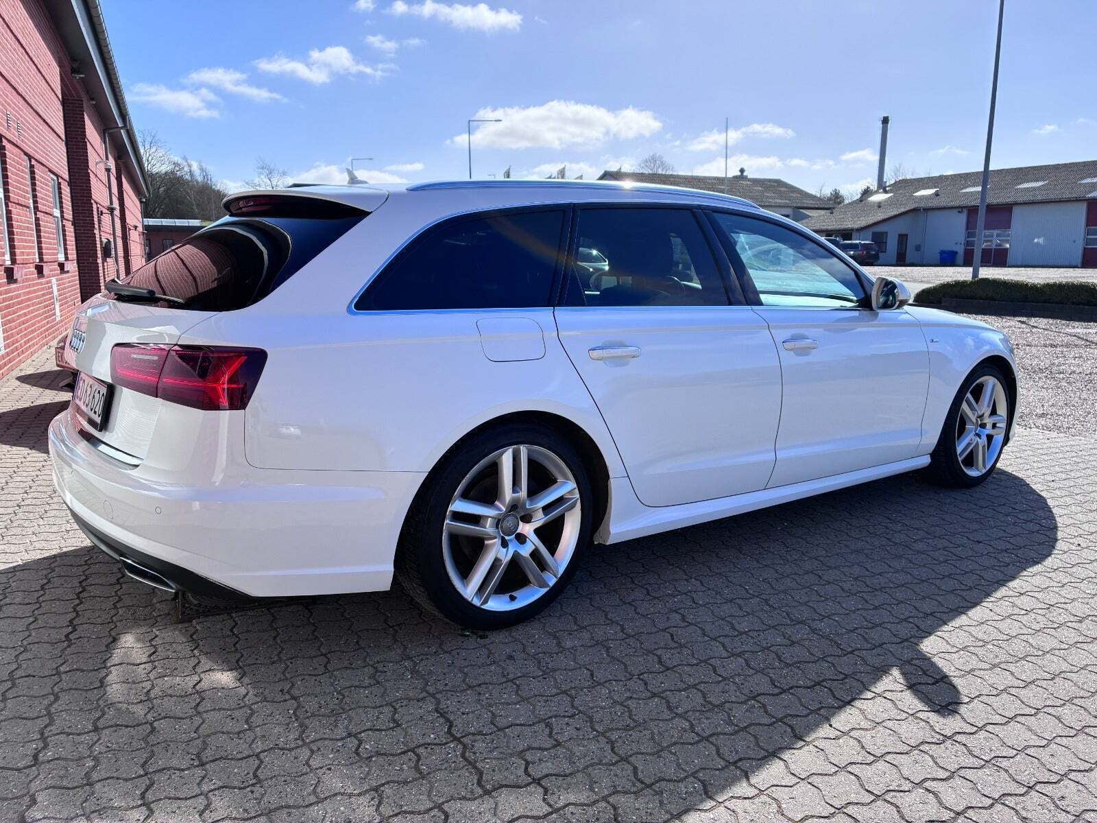 Audi A6 2,0 TDi 190 Ultra S-line Avant S-tr.