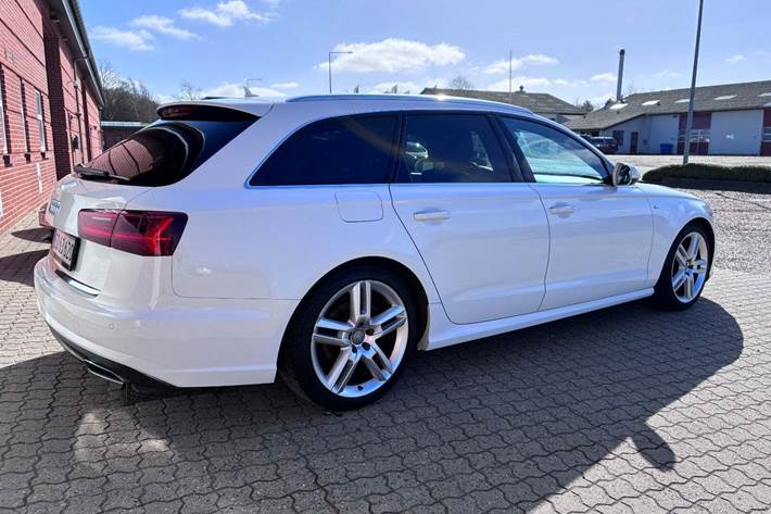 Hvid Audi A6 fra 2015
