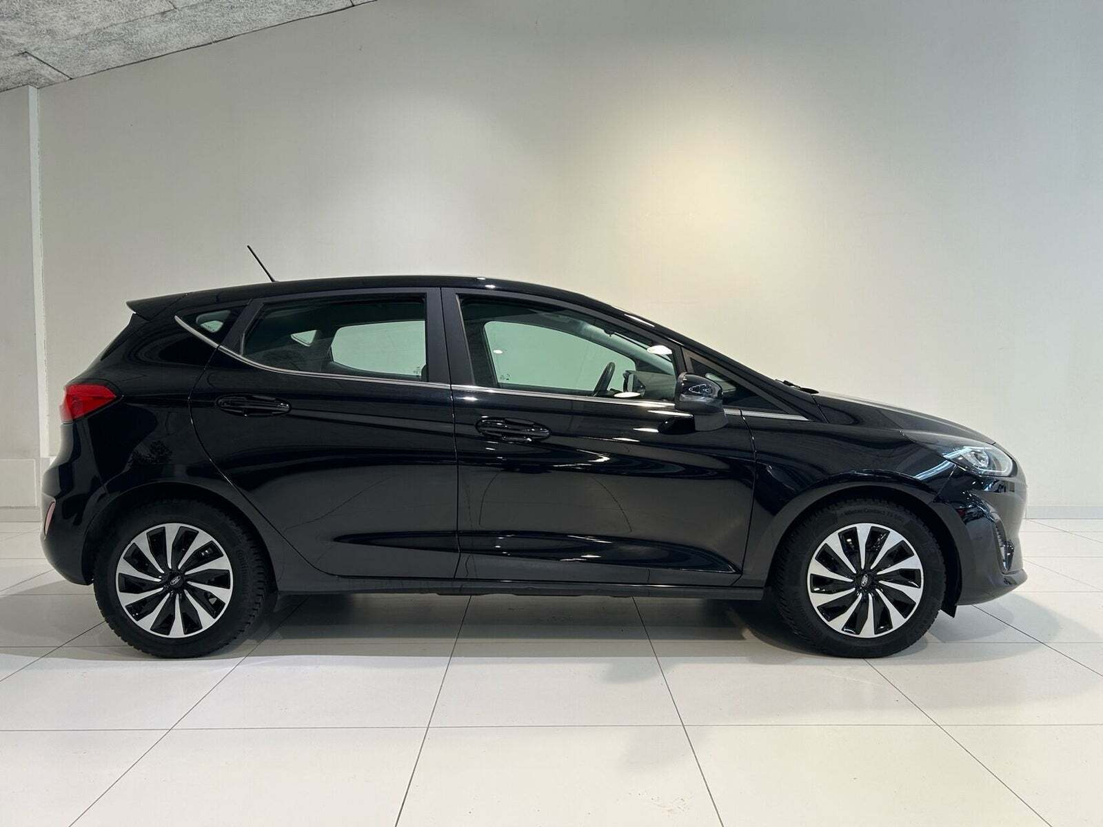 Ford Fiesta 1,0 EcoBoost mHEV Titanium