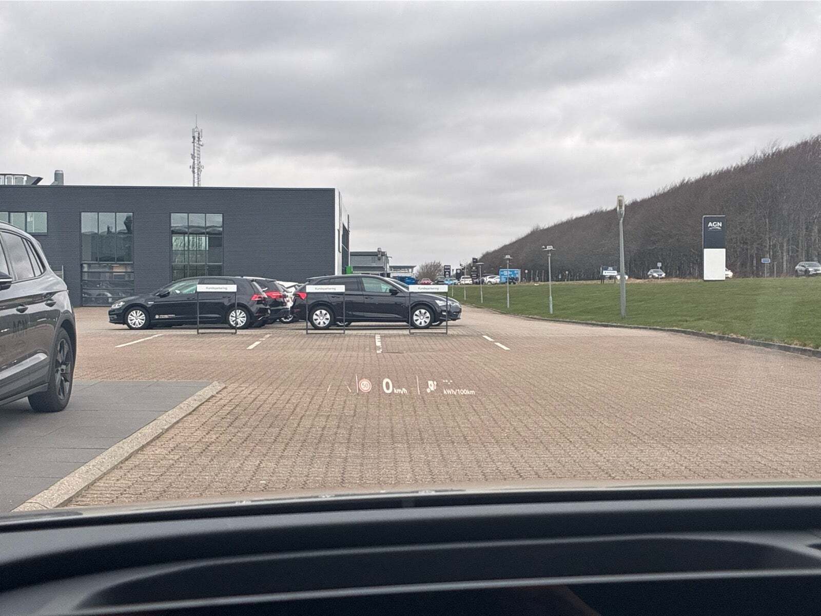 Grå Skoda Enyaq fra 2026