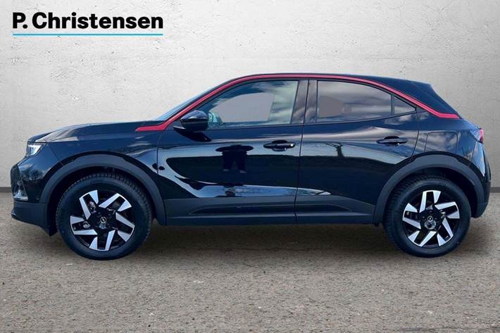 Sort Opel Mokka-e fra 2023