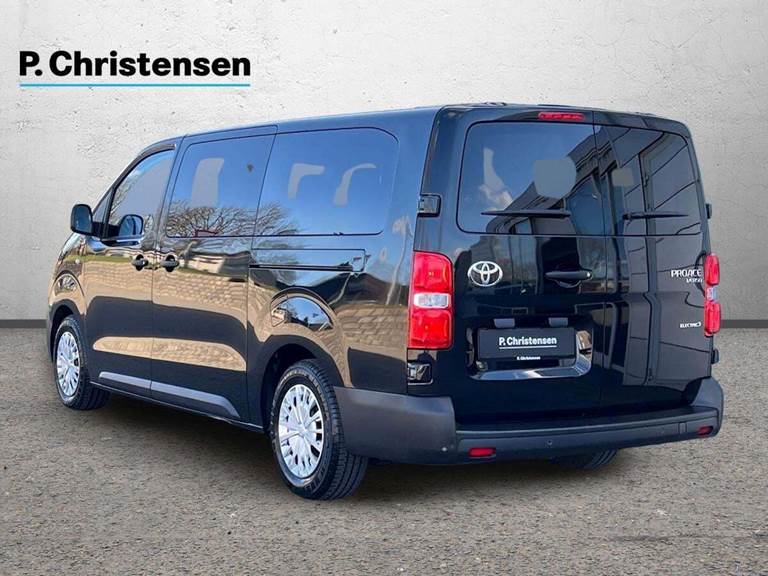 Toyota Proace Verso 75 Long Shuttle